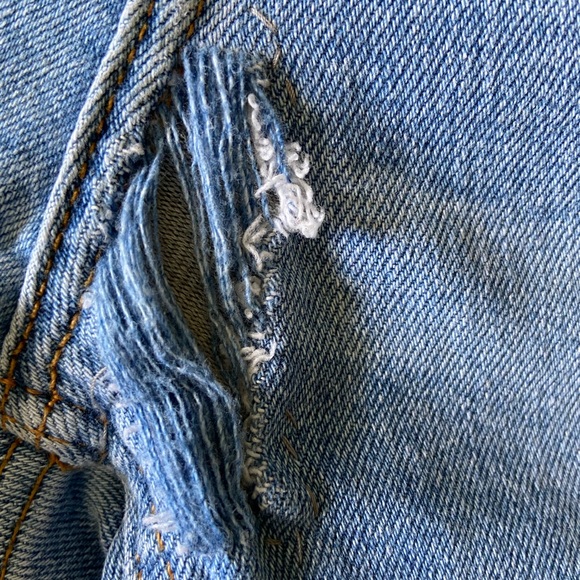 Jeans - Picture 9 of 10